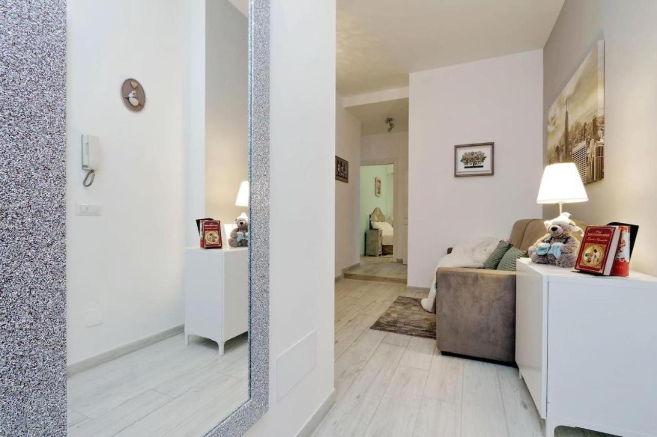 Vaticano Terrace: Brand New 2 Bedrooms 2 Bathrooms Roma