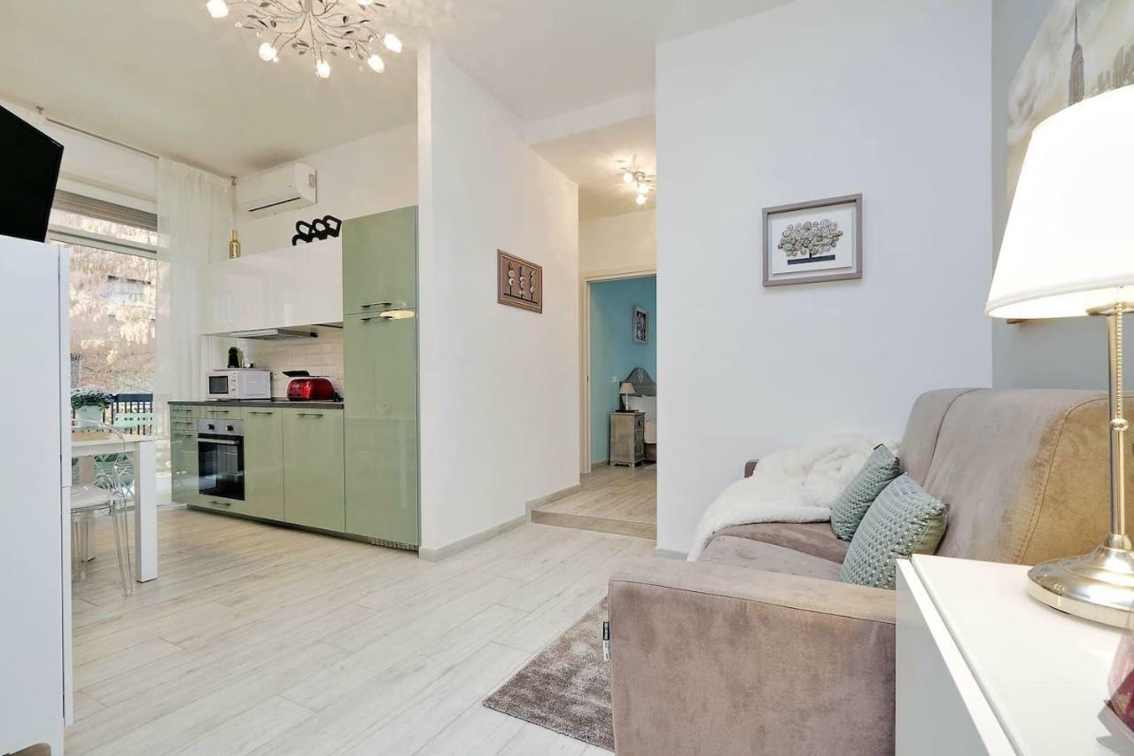 Vaticano Terrace: Brand New 2 Bedrooms 2 Bathrooms * Roma
